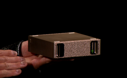 NVIDIA发布一款AI“台式机”，用上了Grace Blackwell超级芯片...(图2)