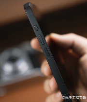 iPhone SE 4真机细节全揭秘，A18芯片加持，打造更强中端机型？(图4)