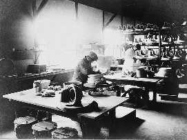 从卫浴到芯片：日本TOTO跨界半导体制造，静电吸盘技术成关键(图1)