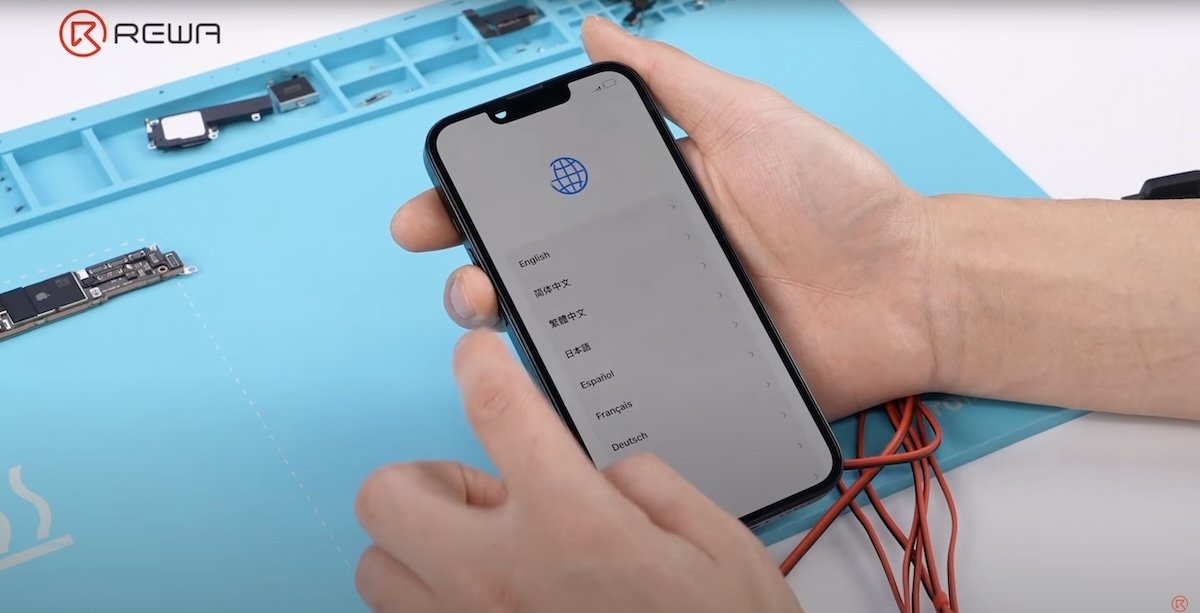 拆解苹果iPhone 16e，入门机王者还是智商税？(图10)