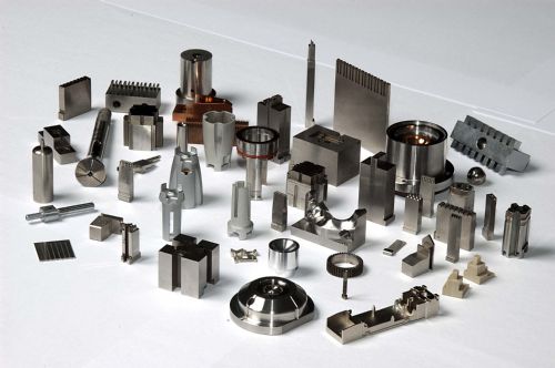 影响精密零件加工精度的因素是什么(图1) 影响精密零件加工精度的因素是什么(图1)